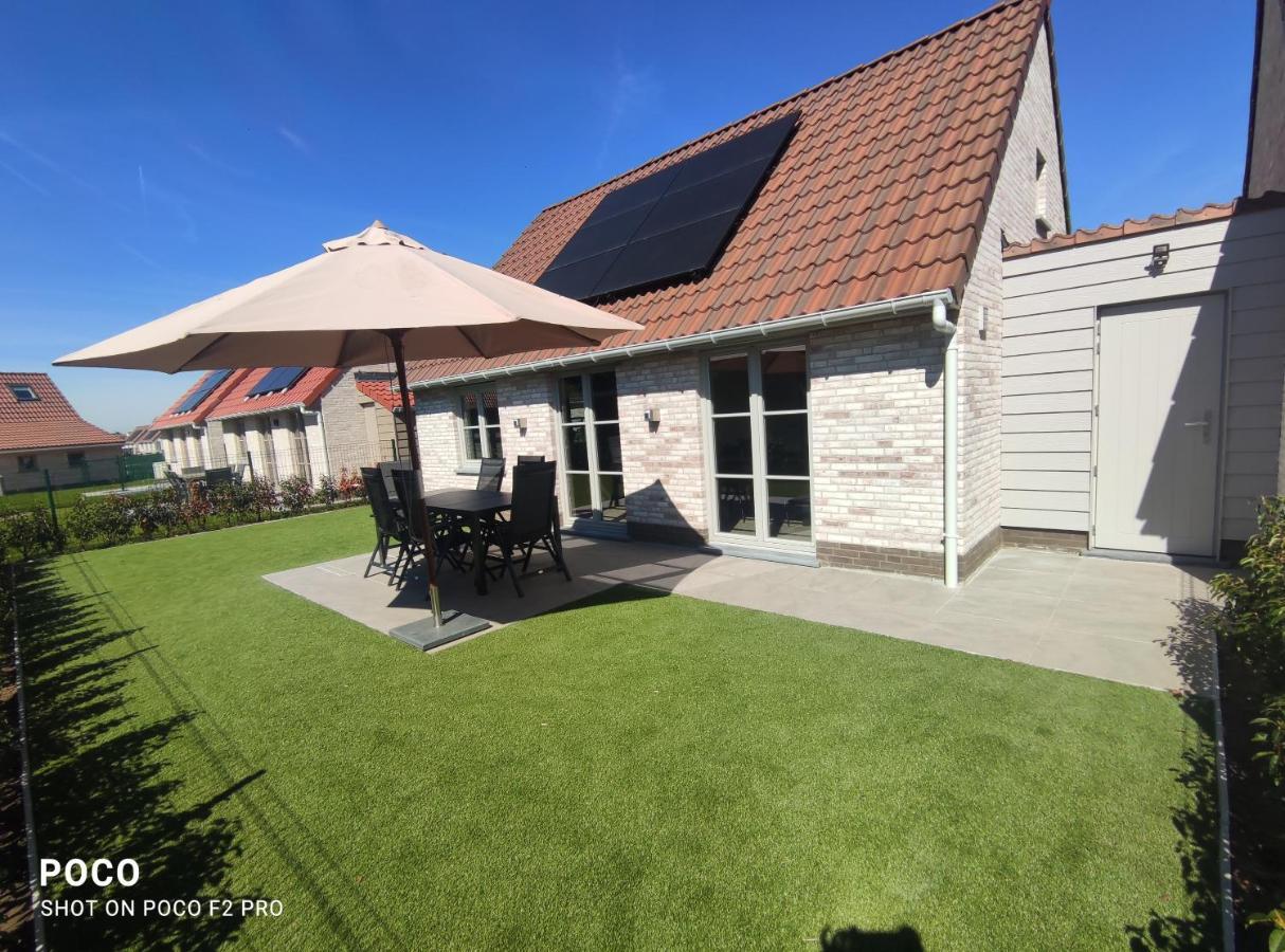 Polderhuis 10: Airco Comfort with Private Parking and Garden Koksijde Exterior photo